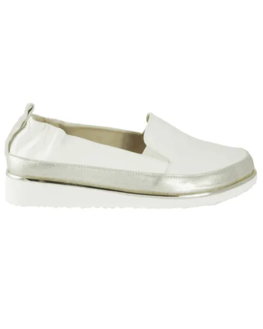 Nelleca Slip-on Sneaker