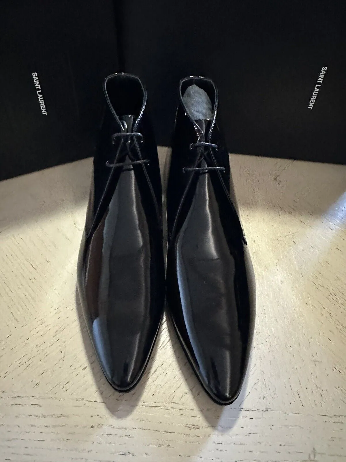 NIB $945 Saint Laurent Women Laced ankle boots in patent leather Black 10 US/40