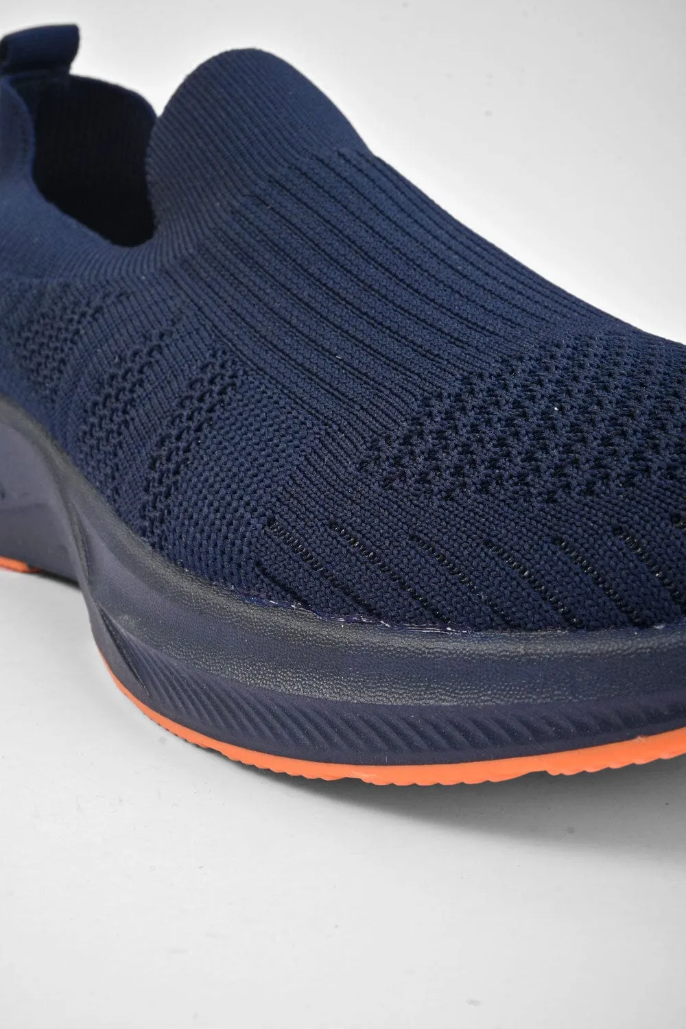 Walk Men's Plain Design Slip On Jogger Shoes